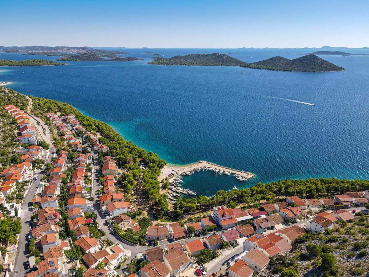 Apartments Fijan Драге Экстерьер фото